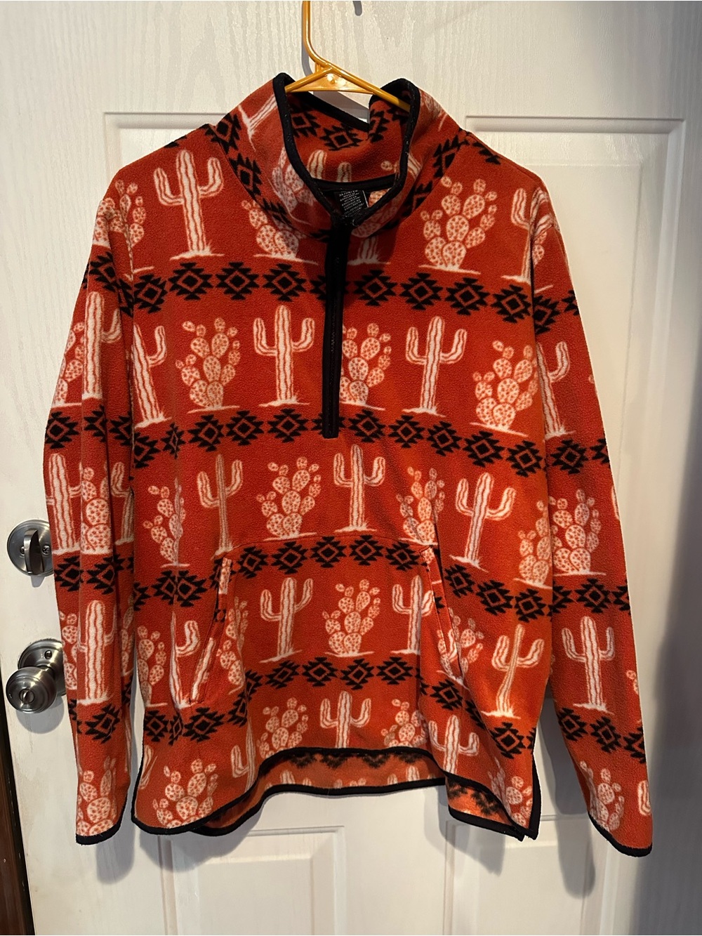 Women’s Wrangler Retro Red Cactus-Print Quarter-Zip Fleece Sweater